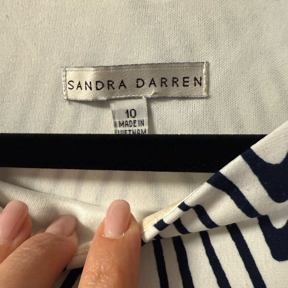 Sandra Darren Dress with Green Accents - Picture 2 of 2